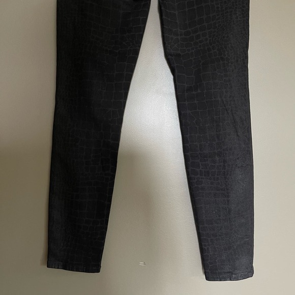 J Brand Leenah High Rise Skinny Ankle Jeans Size 28 Caiman Python Print Black - Picture 12 of 16